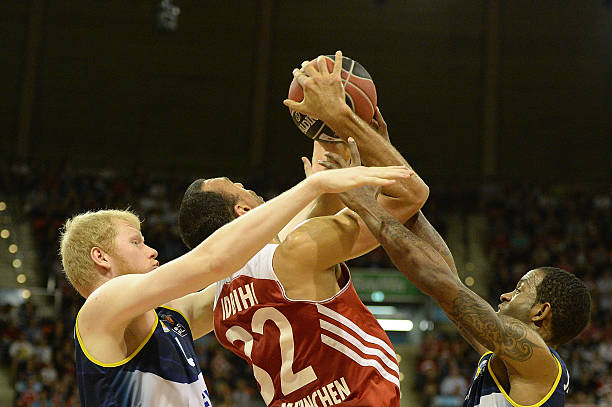 马马尔达什 马马尔达什