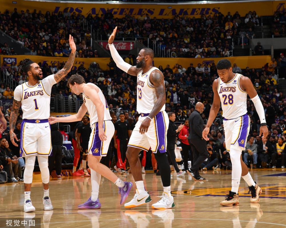 球迷带来了 球迷带来了