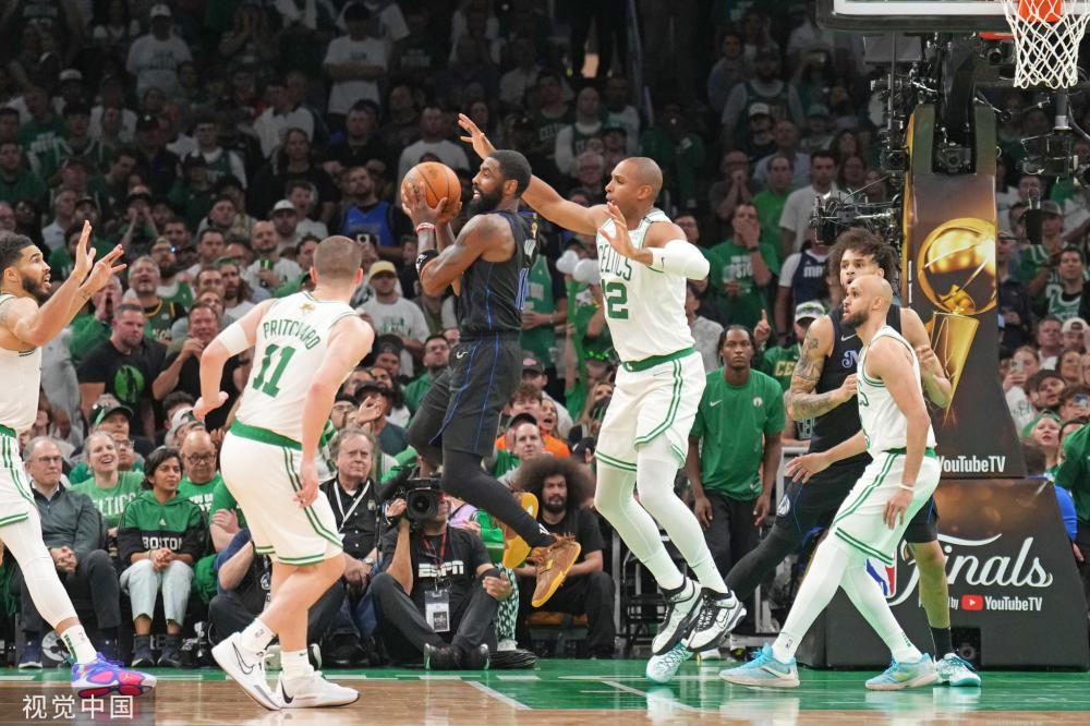 在卢卡库离 在卢卡库离